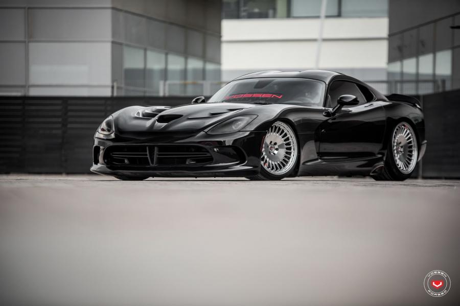  Dodge Viper SRT on Vossen Wheels (ML-R1) 2019 года  (фото 13 из 24)
